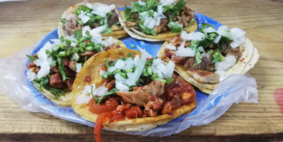 Taqueria La Bombochita inside