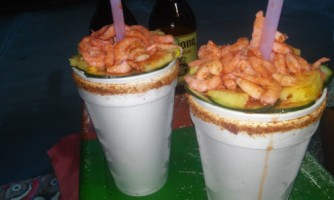 Micheladas Y Mariscos El Tamalon food