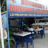 Mariscos Los Cuates food