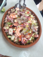 De Mariscos Cachetes food