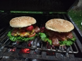 Sak Peek Hamburguesas food