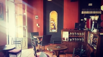 Kariva Café inside