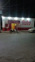 Pizzas Grilos outside