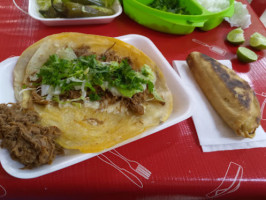 Tacos De Birria La Comadre, México food