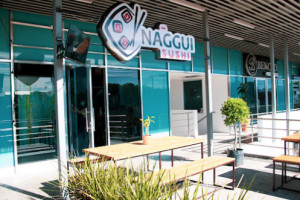Naggui Sushi outside