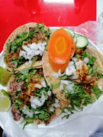 Tacos Güeyo inside