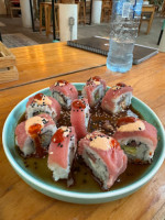 Umami Sushi Maki Roll food