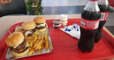 Matanga Burger Nuestro Urabá food