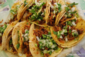 Tacos Don Leo food