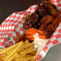 Vikingo Wings food