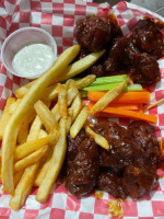 Vikingo Wings food