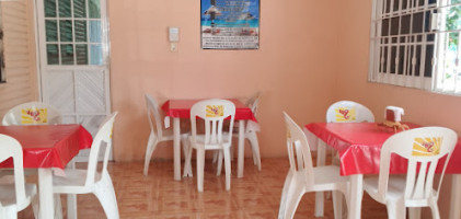 Carnes Y Mariscos La 16 inside