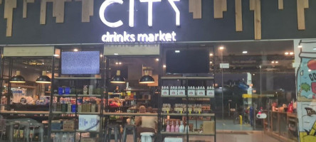 City Drinks Market inside