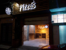 The Gordu's Pizza's San Luis outside