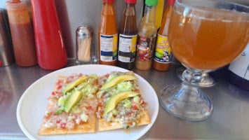 Mariscos Oscar food