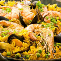 Paella Valenciana La Autentica food