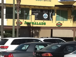 Super Salads, México outside