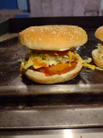 Sixtos Burguer food