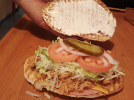 Tortas Kary. Nourriture