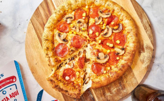 Domino's Pizza Caracoli food