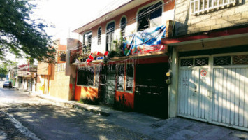 Mariscos Jimenez outside