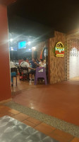 Vahama's Burger inside