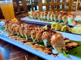 Chinita Roll Sushi food