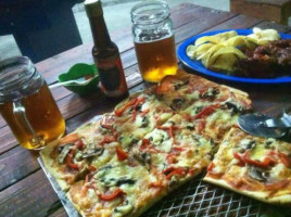 Cerveza, Pizza Y Alitas food