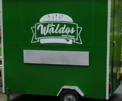 Los Waldos Food Truck food