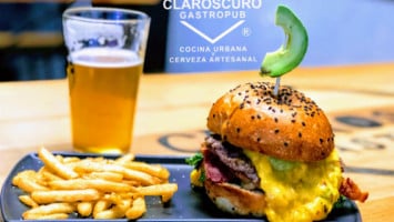 Claroscuro Gastropub Comida