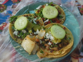 Ricos Tacos El Perico food