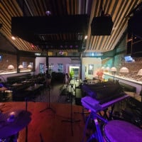 Acustica Restaurante Show Bar inside