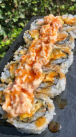 Takamar Sushi food