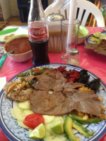Cabaña Linarte food