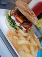 Burger's Santo Pecado food