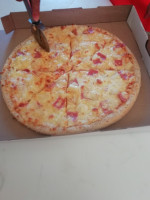 Sam Pizzas food