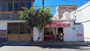 El Chivo De Juárez food
