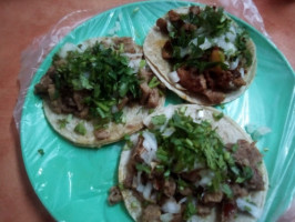 Taquería El Arca food