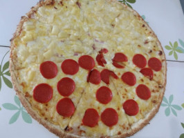 Velika's Pizza food