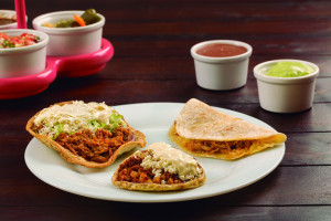Taqueria La Michoacana food