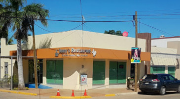 Benny's (el Buen Sabor Del Huevo) outside