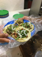 El Güero Taqueria food