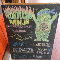 Las Tortugas Ninja: Ahogadas, Adolescentes, Mutantes menu