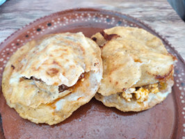 Gorditas Alexandra food