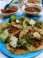 Tacos Y Tortas “gilme” food