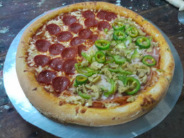 Bombos Pizza food