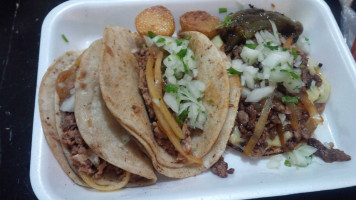 Tacos El Triby food