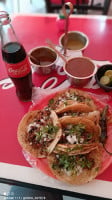 Tacos De Barbacoa El Güero food