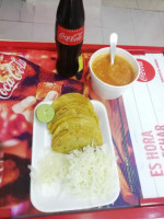 Taquitos Toño food