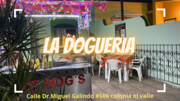 La Dogueria food